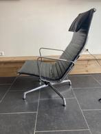 Vitra Eames EA 124 fauteuil, chroom , zwart leder, Huis en Inrichting, Vitra, Gebruikt, Design, 75 tot 100 cm