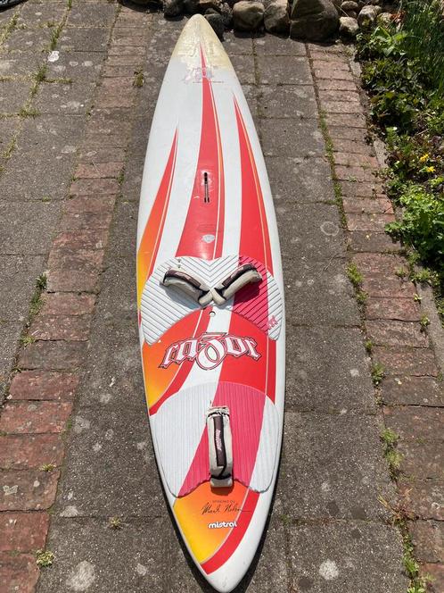 Mistral Razor, zeilen, gieken, mast en meer…, Watersport en Boten, Windsurfen, Zo goed als nieuw, Plank, Ophalen of Verzenden