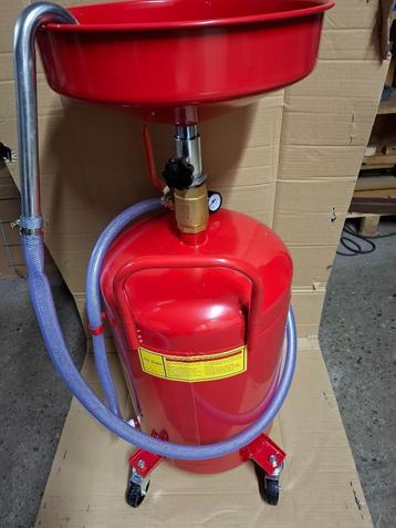 Olie opvangtank 68 Ltr. beschikbaar voor biedingen