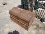 Antieke hutkoffer met boldeksel, bruin canvas., Antiek en Kunst, Ophalen