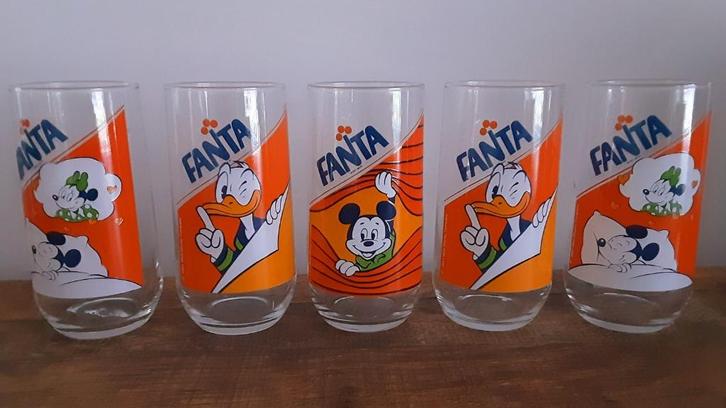 Set van 5 vintage FANTA glazen met Disney figuren, Verzamelen, Glas en Borrelglaasjes, Nieuw, Frisdrankglas, Ophalen of Verzenden