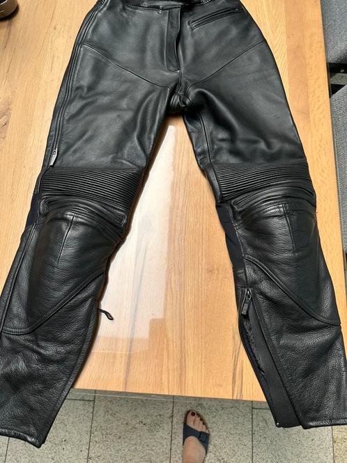 Leren dames motorbroek te koop, Motoren, Kleding | Motorkleding, Broek | leer, Dames, Tweedehands, Ophalen of Verzenden