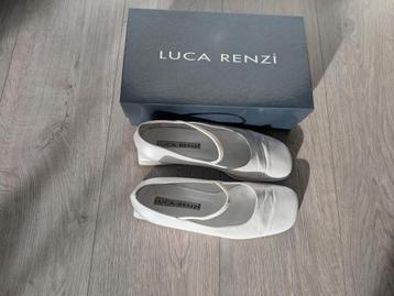 Trouwschoenen Maat 38 Parelmoer beschikbaar voor biedingen