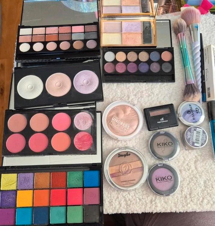 Makeupbundel 2, diverse  merken! Makeup, kleding, tassen enz, Sieraden, Tassen en Uiterlijk, Uiterlijk | Cosmetica en Make-up
