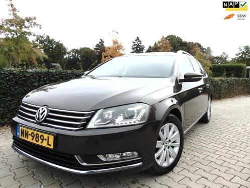 Volkswagen Passat Variant 1.6 TDI R-line , Clima / Cruise /, Auto's, Volkswagen, Te koop, Passat, ABS, Achteruitrijcamera, Airbags