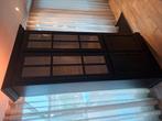 Vetrine kast, Huis en Inrichting, Kasten | Vitrinekasten, Ophalen of Verzenden, Zo goed als nieuw, 25 tot 50 cm