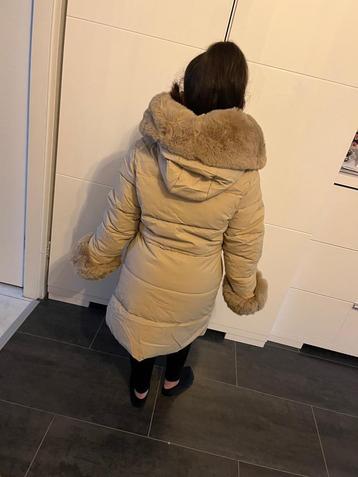 Kinderjas beschikbaar voor biedingen