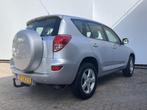 Toyota RAV4 2.0 VVTi Linea Terra AWD 4x4 Youngtimer Clima Cr, Auto's, 1998 cc, 4 cilinders, 2000 kg, Bedrijf