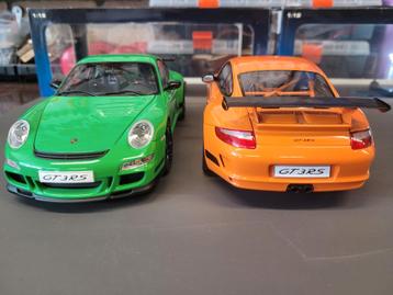 2x Porsche 997 GT3 RS Autoart green en orange. Met doos. beschikbaar voor biedingen