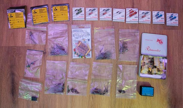 Weerstanden en LED Set - Diverse Waardes, Hobby en Vrije tijd, Elektronica-componenten, Nieuw, Ophalen of Verzenden