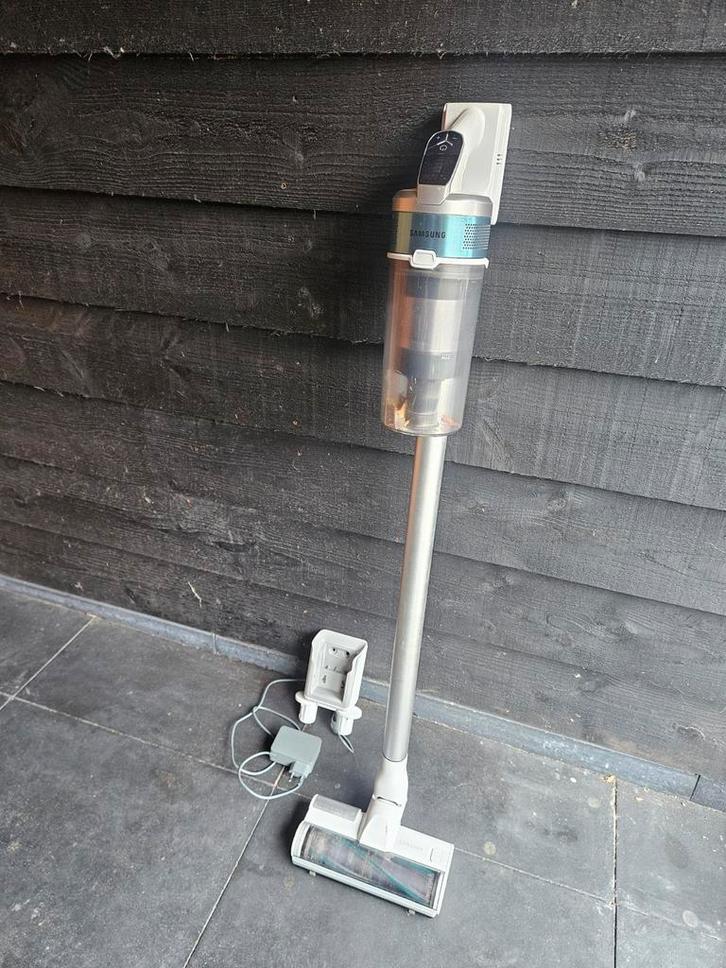 Samsung Jet 70 steelstofzuiger, Witgoed en Apparatuur, Stofzuigers, Gebruikt, Stofzuiger, Minder dan 1200 watt, Reservoir, Ophalen of Verzenden