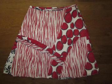 Sandwich rok M rood fantasie print beschikbaar voor biedingen
