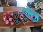 LOL luxe glamper/ minstens 40 poppetjes/ VEEL accessoires, Kinderen en Baby's, Ophalen of Verzenden, Zo goed als nieuw, Meisje