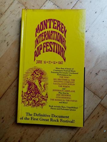 4 CD box Momtrey International popfestival kompleet beschikbaar voor biedingen