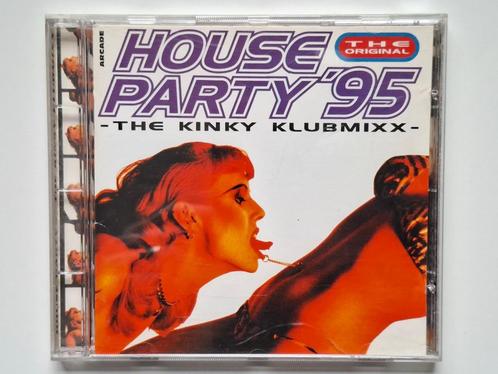 Turn Up The Bass House Party '95 Megamix 1995 Arcade House, Cd's en Dvd's, Cd's | Dance en House, Gebruikt, Dance Populair, Ophalen of Verzenden