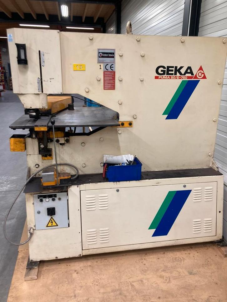 Ponsmachine geka puma 80/e-750, Doe-het-zelf en Verbouw, Gereedschap | Zaagmachines, Zo goed als nieuw, 1200 watt of meer, 70 mm of meer