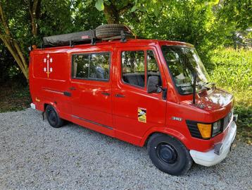 Mercedes 310 | benzine | camper | oldtimer | 5 zitplaatsen beschikbaar voor biedingen