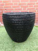 Supermooie grote en brede vaas met zwart glanzende steentjes, Gebruikt, Ophalen of Verzenden, 50 tot 75 cm, Zwart