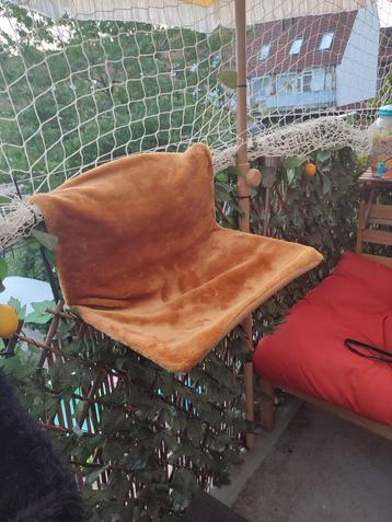 Velvet oker/cognac katten mand/radiator mand beschikbaar voor biedingen
