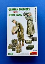 MiniArt	35286	German Soldiers with Jerrycans	1/35, Hobby en Vrije tijd, Modelbouw | Figuren en Diorama's, Nieuw, 1:35 tot 1:50