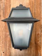 Buitenlamp metaal met mat glas art deco stijl, Tuin en Terras, Buitenverlichting, Ophalen of Verzenden, Gebruikt, Wandlamp