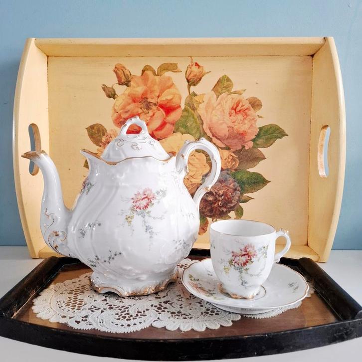 Antieke theepot met kop en schotel (1915), Antiek en Kunst, Antiek | Porselein, Ophalen of Verzenden