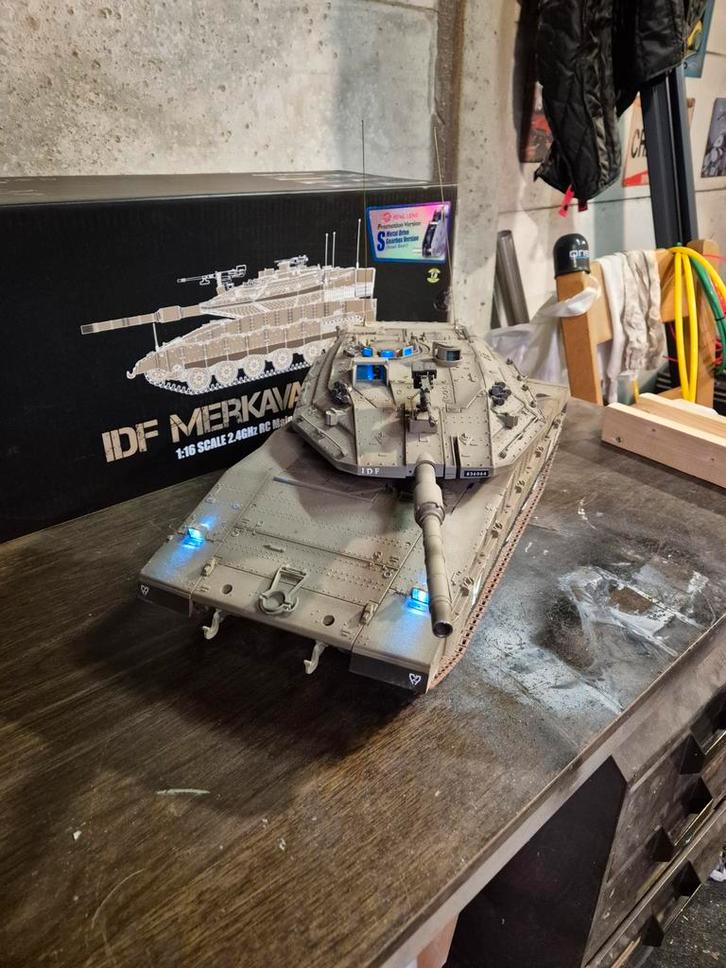 RC Tank - IDF Merkava MK IV 1:16 Schaal, Hobby en Vrije tijd, Modelbouw | Radiografisch | Overige, Gebruikt, Ophalen of Verzenden