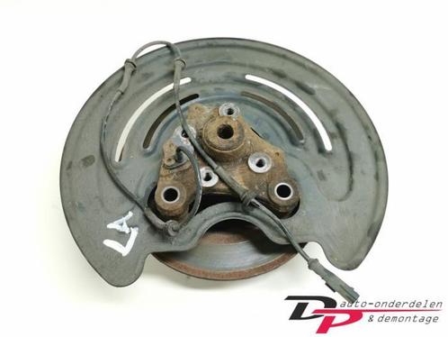 Wielnaaf achter van een Opel Vivaro, Auto-onderdelen, Remmen en Aandrijving, Opel, Gebruikt, 3 maanden garantie, Ophalen of Verzenden