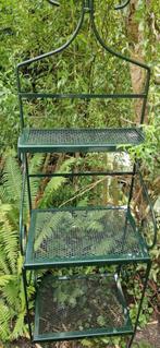 Sierlijke smeedijzeren tuin etagère met 3 plateaus(brocante), Tuin en Terras, Ophalen, Gebruikt