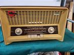 radio vintage met buizen werkt goed, Audio, Tv en Foto, Radio's, Ophalen of Verzenden