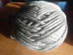 Bol grijze wol, Hobby en Vrije tijd, Breien en Haken, Ophalen of Verzenden, Zo goed als nieuw, Breien of Haken, Wol of Garen