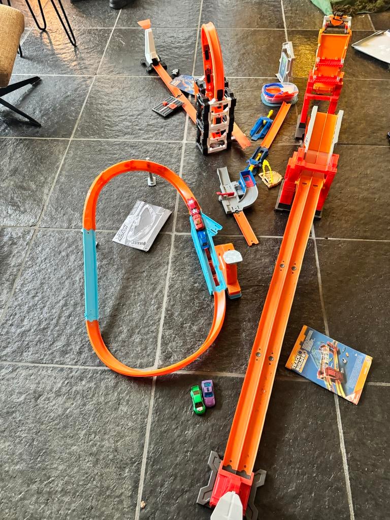 Hot Wheels Racebaan + Auto's, Kinderen en Baby's, Speelgoed | Racebanen, Ophalen, Hot Wheels, Racebaan, Gebruikt
