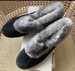 2 Paar nieuwe dames pantoffels, maat : 37. Nieuw in de doos., Zwart, Nieuw, Ophalen of Verzenden, Pantoffels of Sloffen