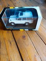 MODELAUTO 1-43 TOYOTA LANDCRUISER BJ60 FJ60 HJ60 WIT, Ophalen of Verzenden, Zo goed als nieuw, Auto, Overige merken
