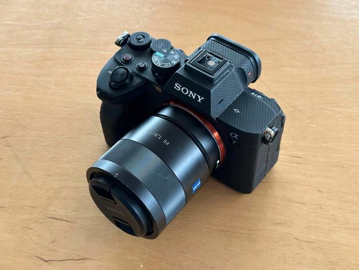 Sony Alpha 7 IV - Zo goed als nieuw! Eventueel met lens, Audio, Tv en Foto, Fotocamera's Digitaal, Zo goed als nieuw, Spiegelreflex