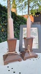 Set van 2 vintage Art deco kandelaartjes met oude roze kaars, Huis en Inrichting, Woonaccessoires | Kandelaars en Kaarsen, Gebruikt