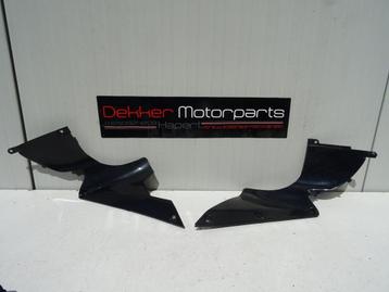 R + L Afwerkkapjes in Zijpaneel Yamaha YZF R1 2007-2008 RN19 beschikbaar voor biedingen