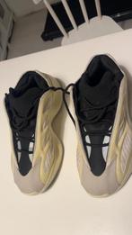Yeezy 700, Ophalen of Verzenden, Wit, Sportschoenen