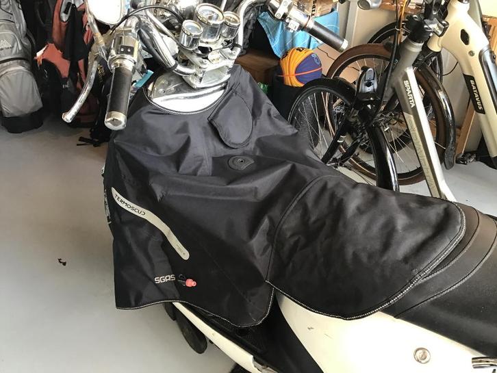 Beenkleed en handschoenen voor de scooter, Fietsen en Brommers, Brommers | Toebehoren, Zo goed als nieuw, Overige typen, Ophalen