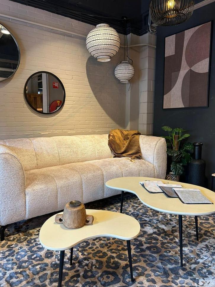 Nieuwe set salontafels wit/beige, Organische vormen, Huis en Inrichting, Tafels | Salontafels, Nieuw, Minder dan 50 cm, 50 tot 100 cm