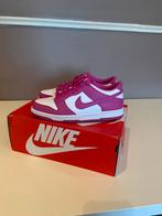 Nike Dunk Low, Kleding | Dames, Schoenen, Nike, Nieuw, Ophalen of Verzenden, Sneakers of Gympen