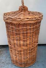Rieten mand met deksel, Huis en Inrichting, Woonaccessoires | Schalen en Manden, Ophalen, Zo goed als nieuw, Rond, Riet