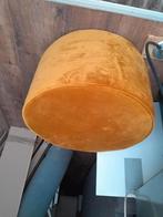 Poef suede, Ophalen of Verzenden, Zo goed als nieuw, Hout