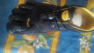 Fivefingers bare foot schoenen maat 39 beschikbaar voor biedingen