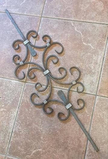 Smeedijzer ornament beschikbaar voor biedingen