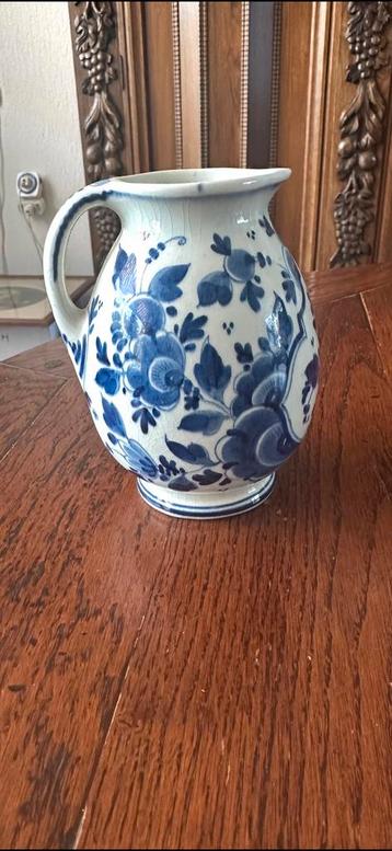 Antieke kleine schenkkan Delfts Blauw beschikbaar voor biedingen