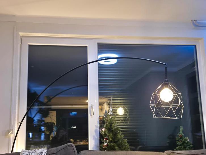 Ikea staande lamp + Philips Hue, zwart KUNGSHULT / SKAFTET, Huis en Inrichting, Lampen | Vloerlampen, Gebruikt, 150 tot 200 cm