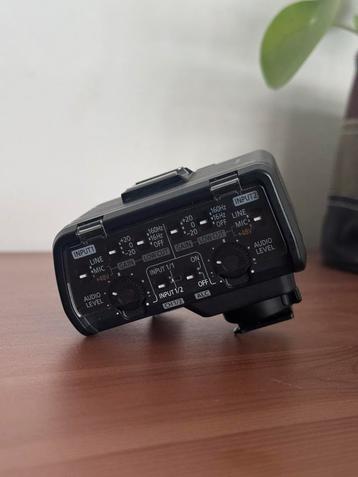 Panasonic DMW-XLR1 Adapter beschikbaar voor biedingen