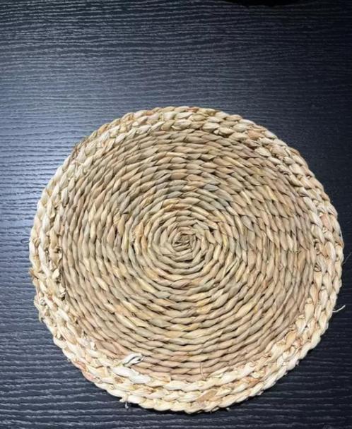 showroom uitverkoop - Madam Stoltz Placemats wit 4 stuks, Huis en Inrichting, Woonaccessoires | Onderzetters, Zo goed als nieuw