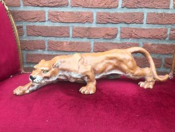 fraai gietijzeren beeld, sluipende cheetah beschikbaar voor biedingen